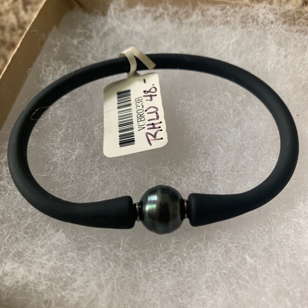 Brand New Pearl and Tahitian Rubber Bracelet